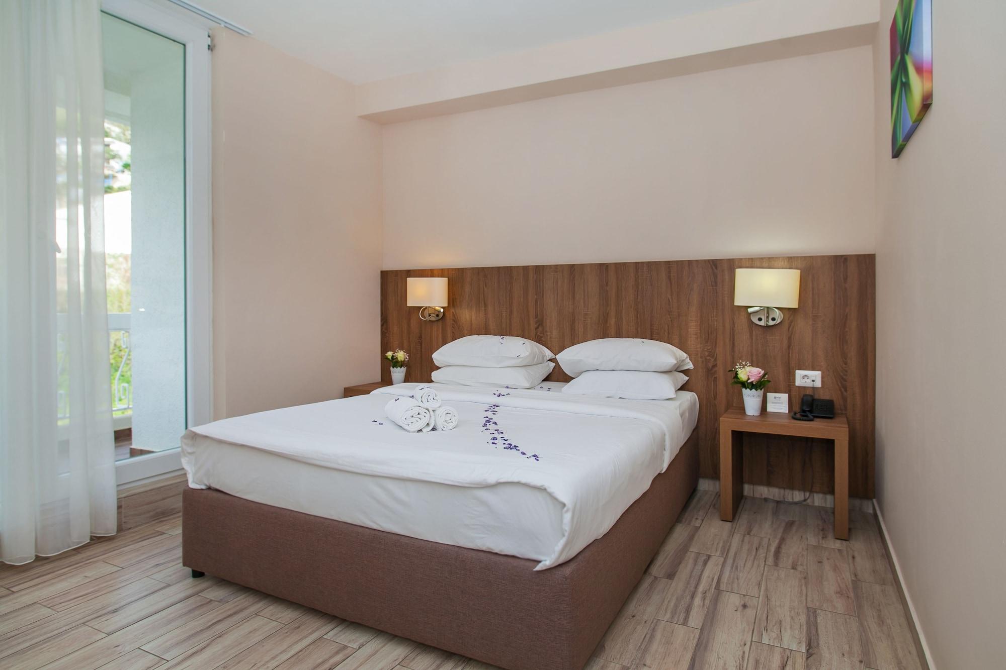 Sato Conference And Spa Hotel Sutomore Exterior photo